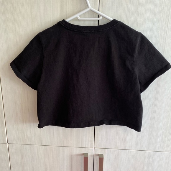 URBAN OUTFITTERS black crop top - Picture 2 of 3